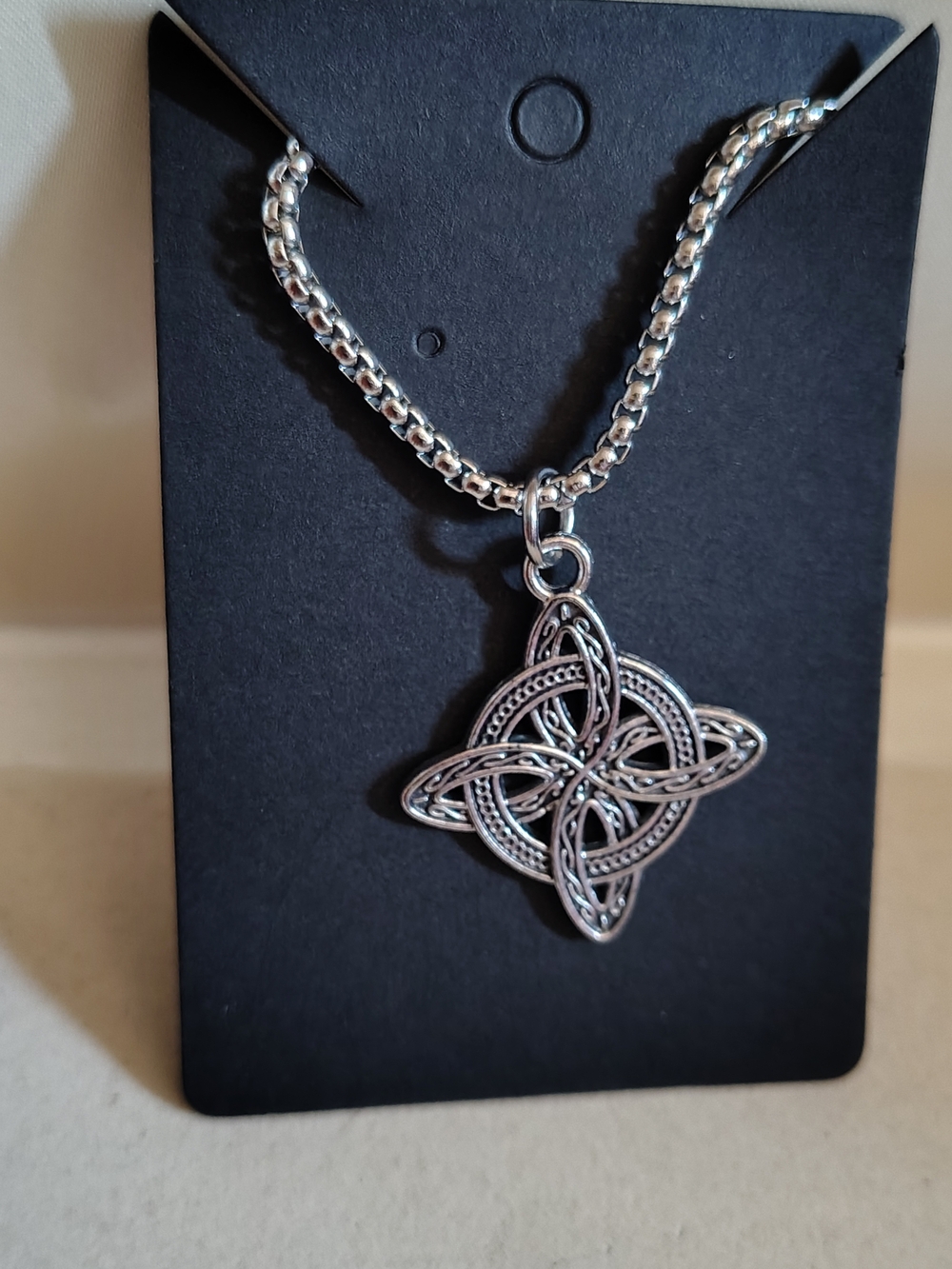 🧙✨ NEW Silver Witch’s Knot Pendant Necklace - Stainless Steel Box Chain ✨🧙